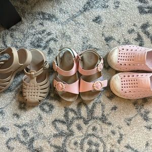 Toddler girl summer shoes & sandals- Size 6